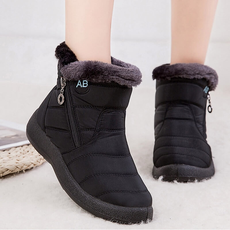 Bota Feminina Ankle forrada a mão
