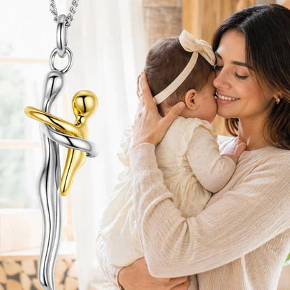 Colar Abraço Materno – Laço de amor banhado a ouro 18K